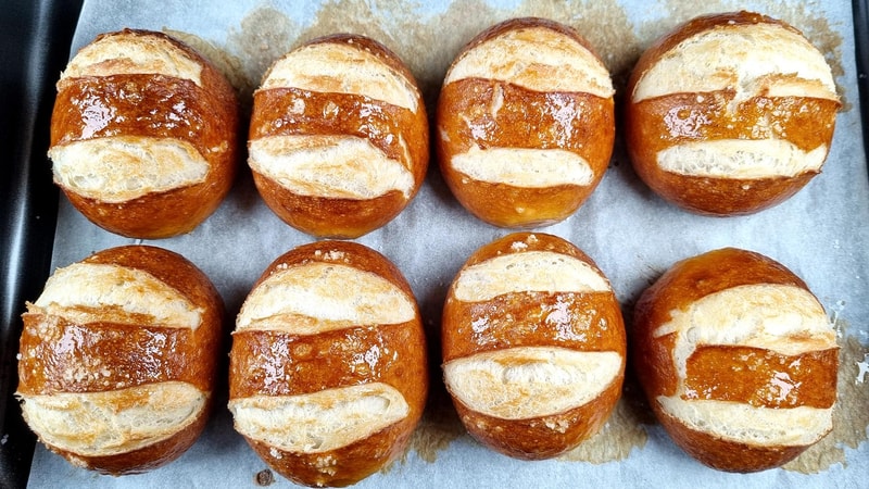 Perfect Pretzel Rolls Recipe